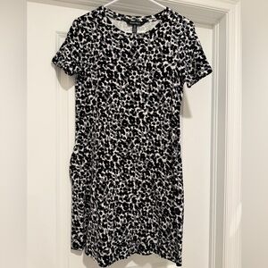 Ellen Tracy Dress Animal Print w/ Two Pockets Size Small